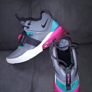 Nike Air Force One 270's